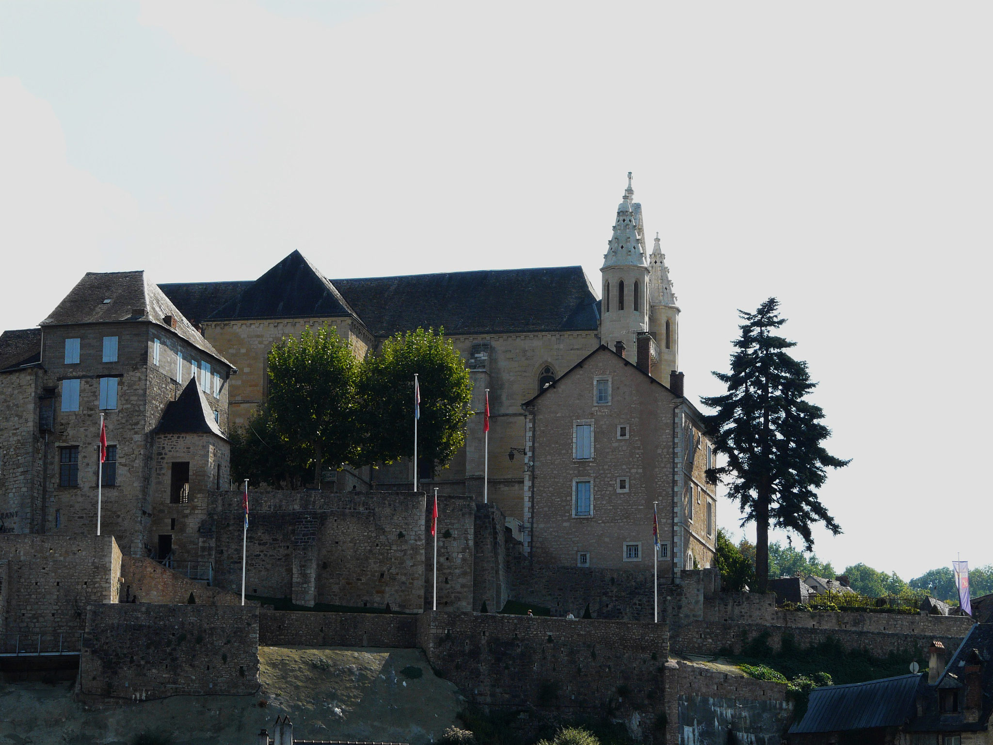 Terrasson-Lavilledieu (Photo license: CC BY-SA 3.0)